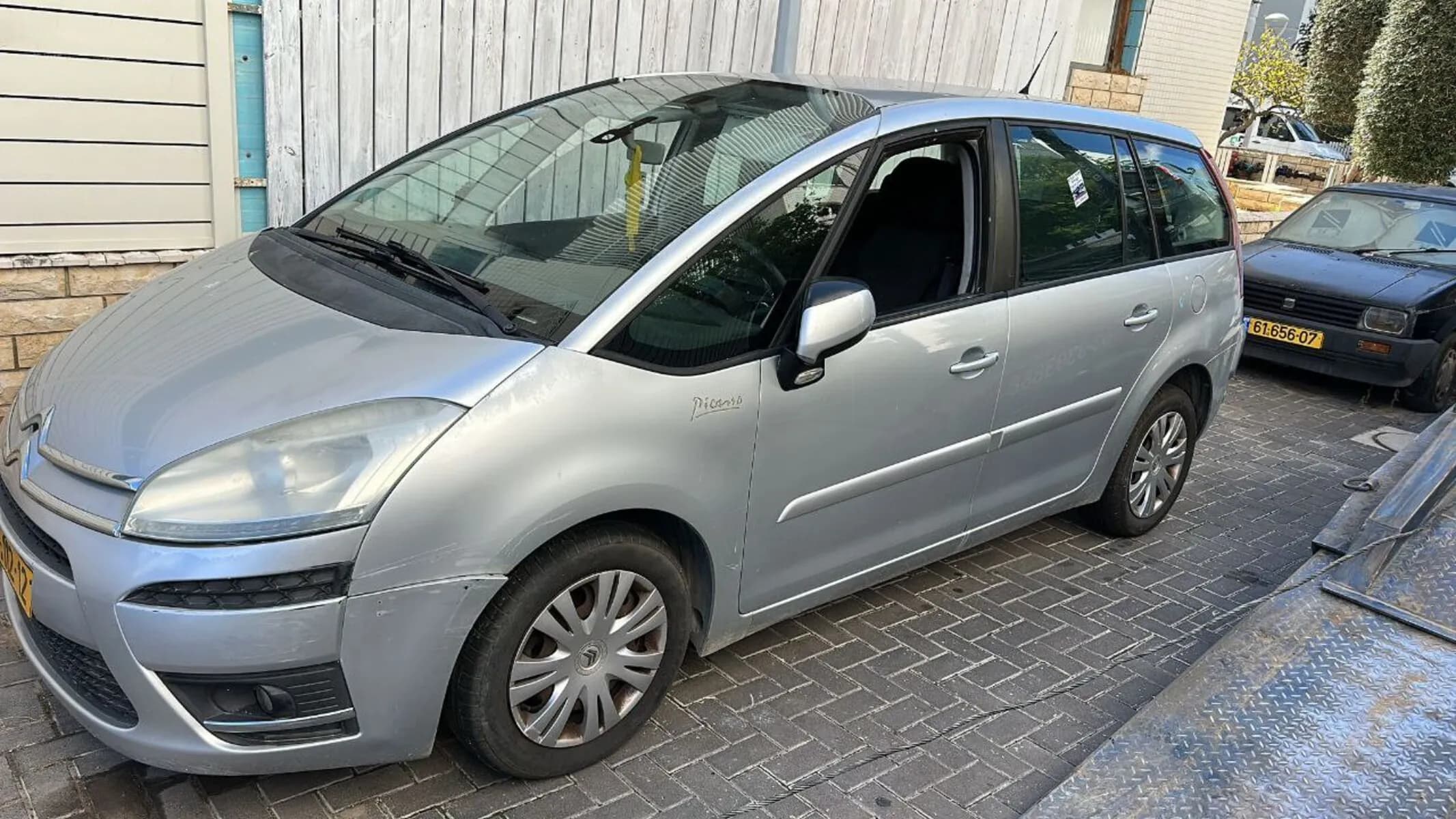 car-7